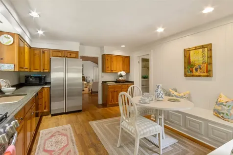 424 Split Rail Row Highlands NC 28741