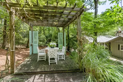 424 Split Rail Row Highlands NC 28741