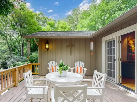 424 Split Rail Row Highlands NC 28741