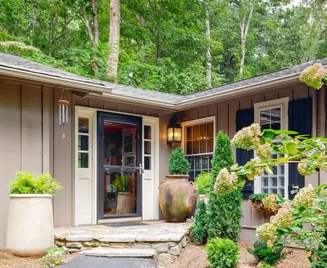 424 Split Rail Row Highlands NC 28741