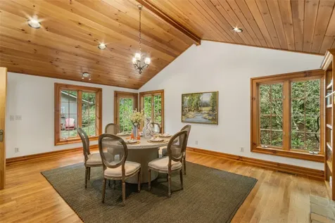 424 Split Rail Row Highlands NC 28741