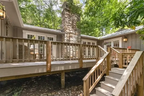424 Split Rail Row Highlands NC 28741