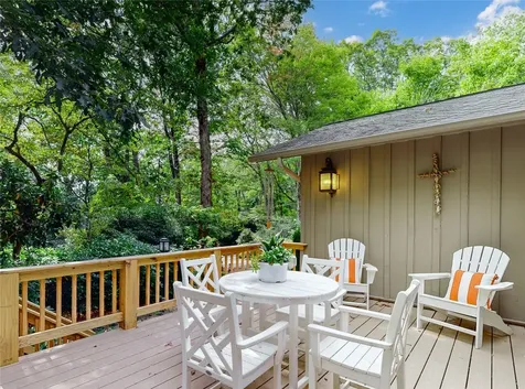 424 Split Rail Row Highlands NC 28741