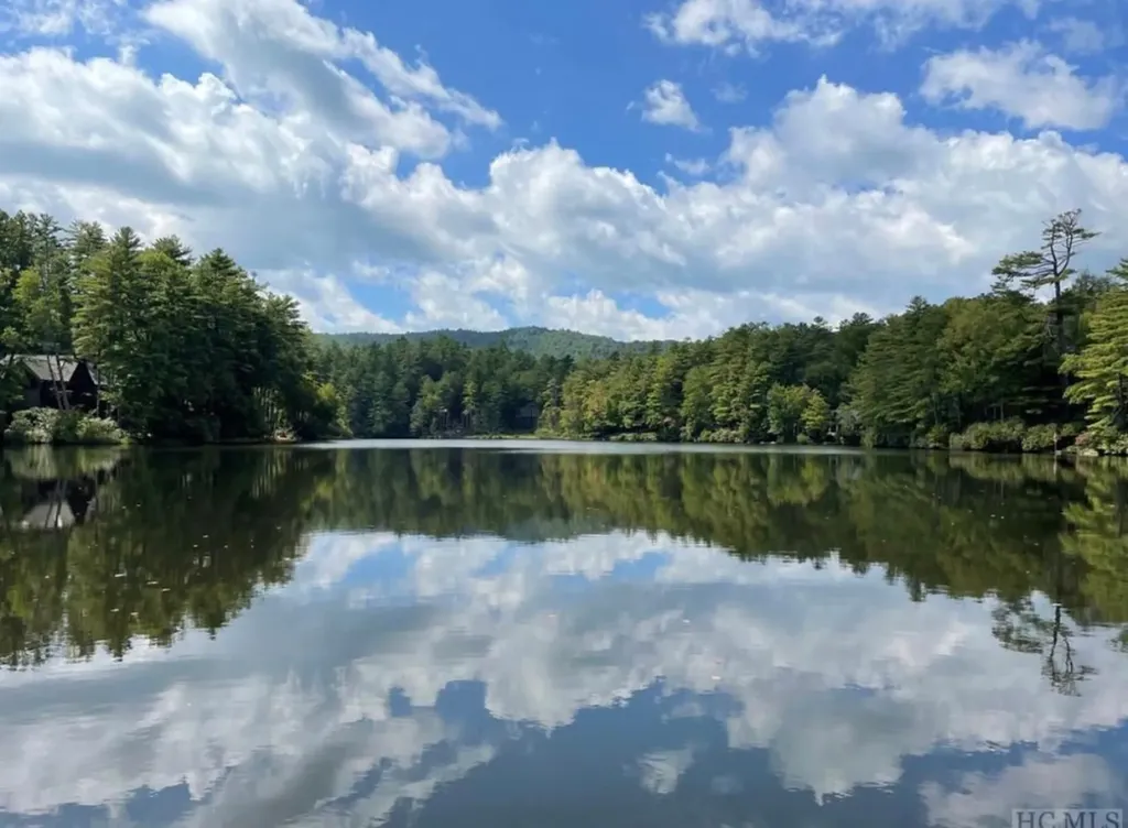 135 Whisper Lake Drive Sapphire NC 28774