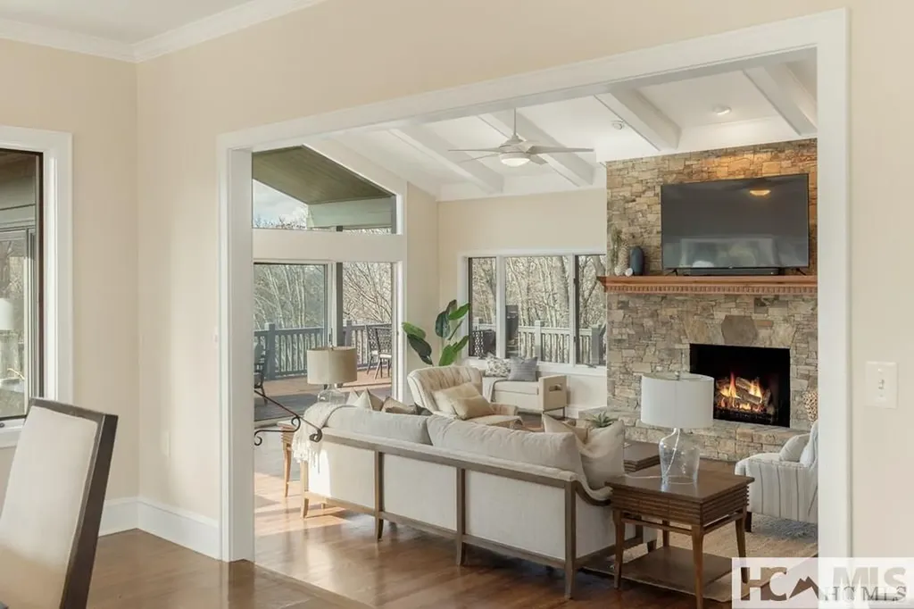 16 S Sassafras Court Highlands NC 28741