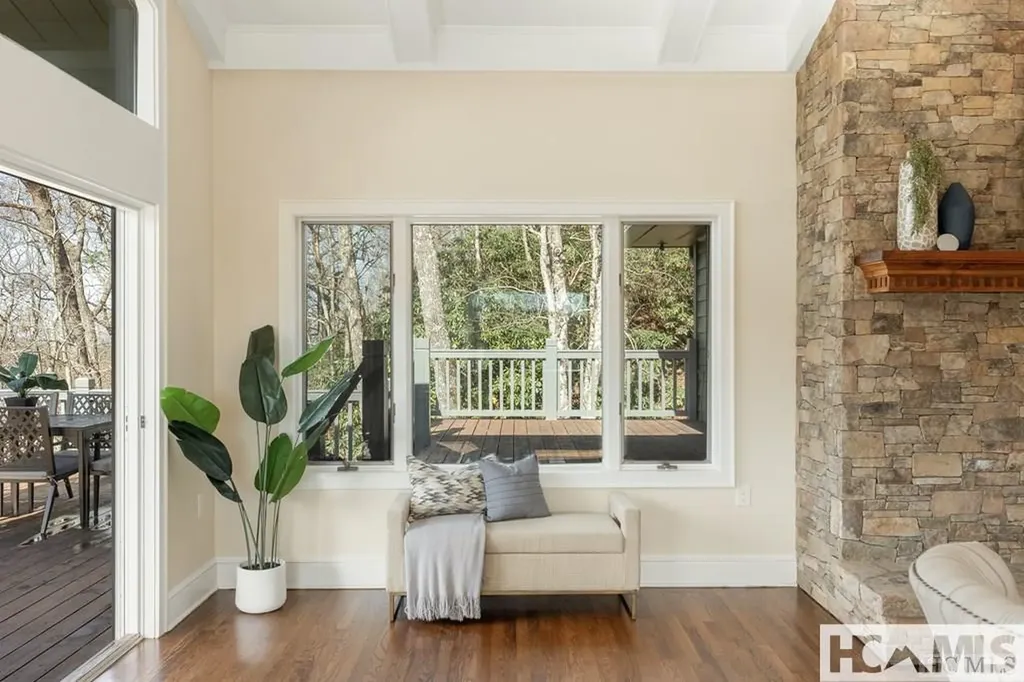 16 S Sassafras Court Highlands NC 28741