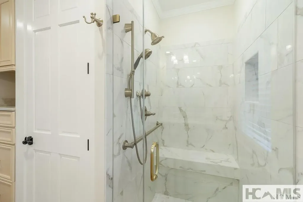 16 S Sassafras Court Highlands NC 28741