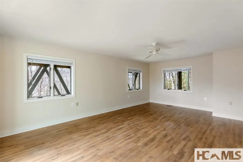 16 S Sassafras Court Highlands NC 28741