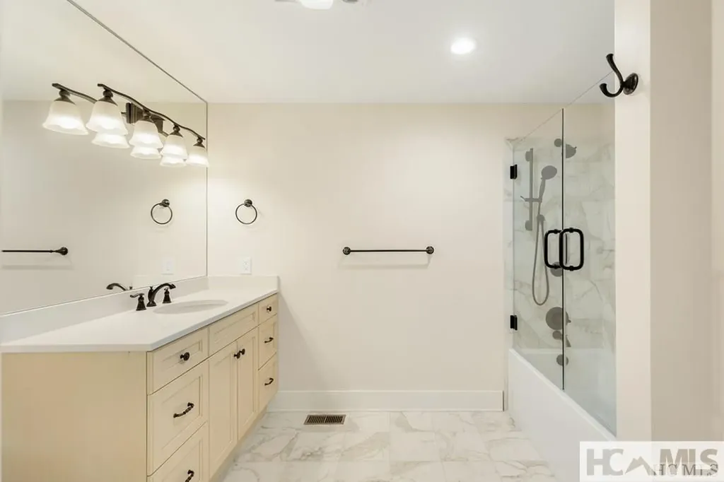 16 S Sassafras Court Highlands NC 28741