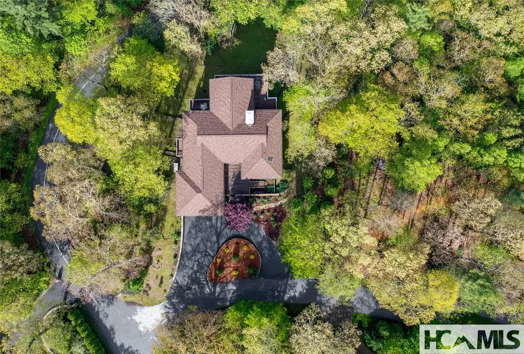 16 S Sassafras Court Highlands NC 28741