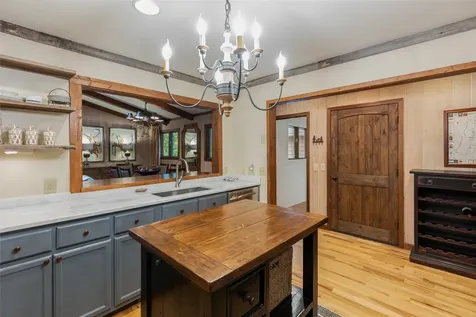 99 Balsam Lane Highlands NC 28741