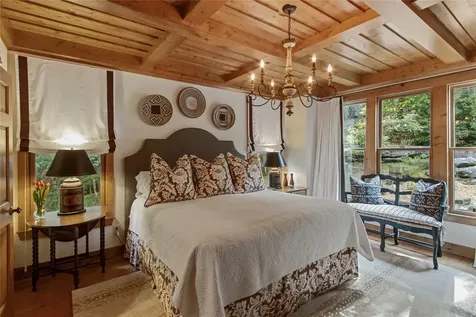 161 Kestrel Court Sapphire NC 28774