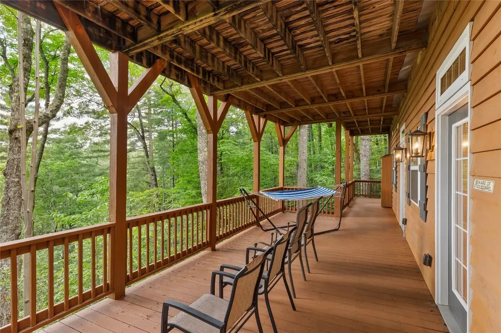 576 Blackberry Trail Sapphire NC 28774