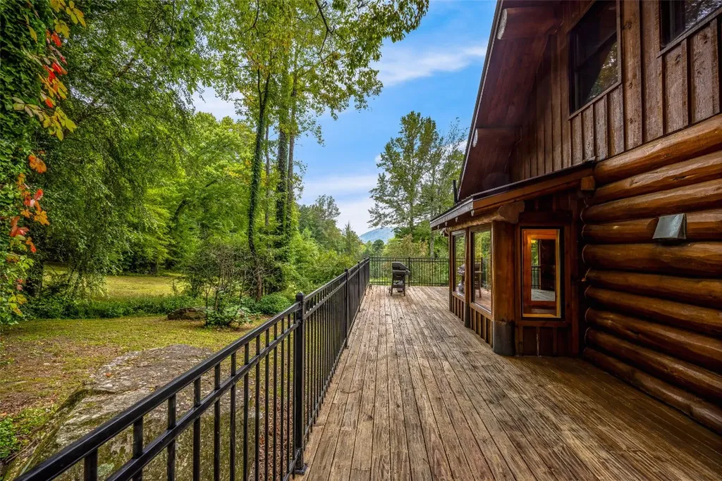 388 Hard To Find Drive Brevard NC 28712