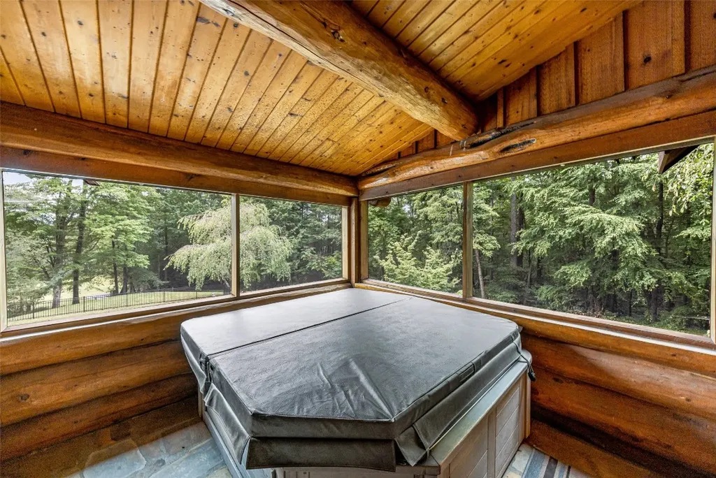 388 Hard To Find Drive Brevard NC 28712