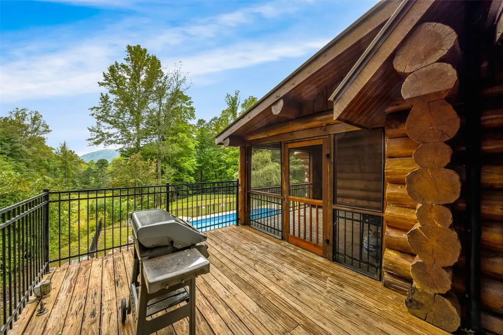 388 Hard To Find Drive Brevard NC 28712