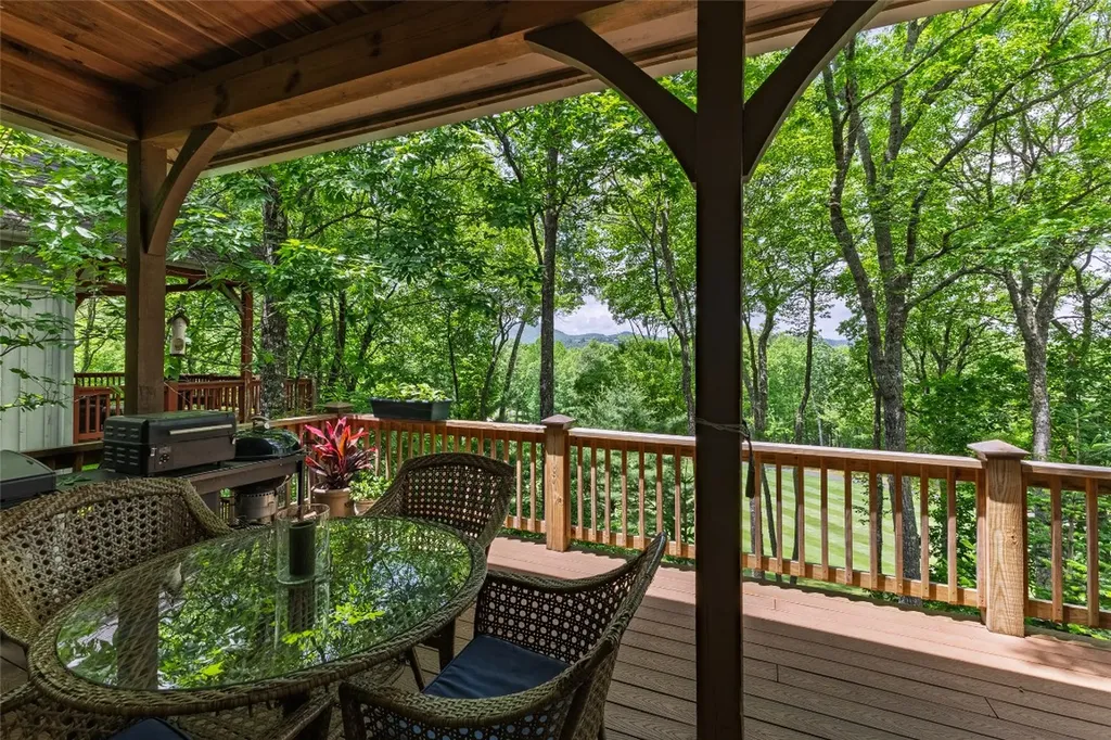 8 Par Path Cashiers NC 28717