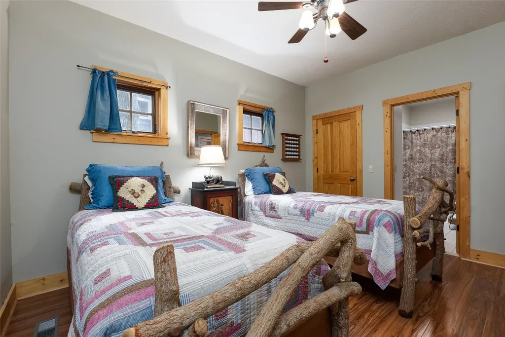 8 Par Path Cashiers NC 28717