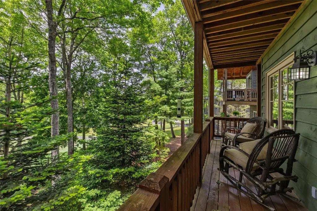 8 Par Path Cashiers NC 28717