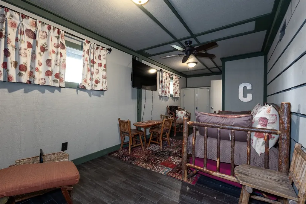 8 Par Path Cashiers NC 28717