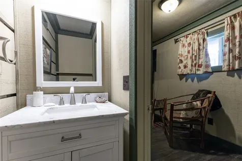 8 Par Path Cashiers NC 28717