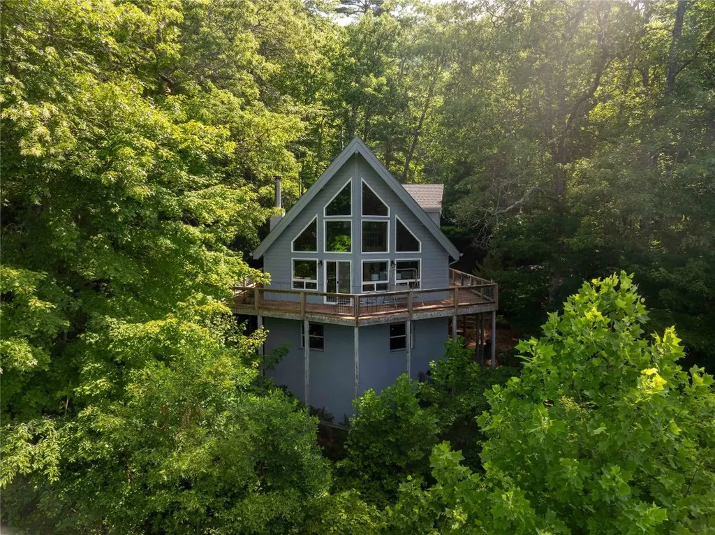 735 Trays Island Road Sapphire NC 28774