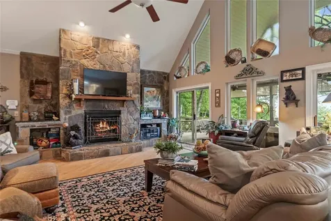 546 Upsy Daisy Lane Cullowhee NC 28723