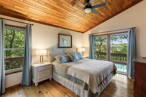 471 Rivard Road Glenville NC 28736