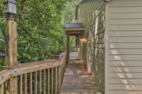 471 Rivard Road Glenville NC 28736