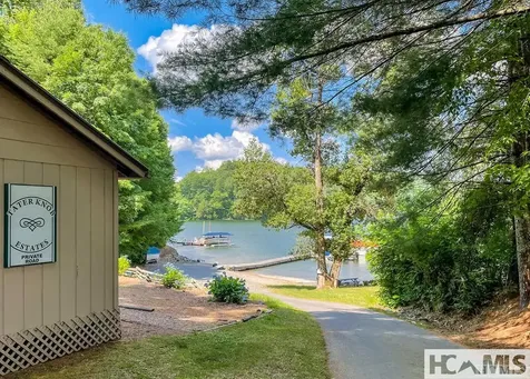 471 Rivard Road Glenville NC 28736