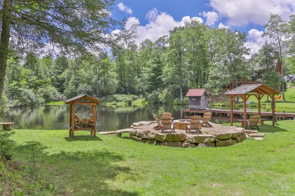 5 Flat Creek Drive Glenville NC 28736