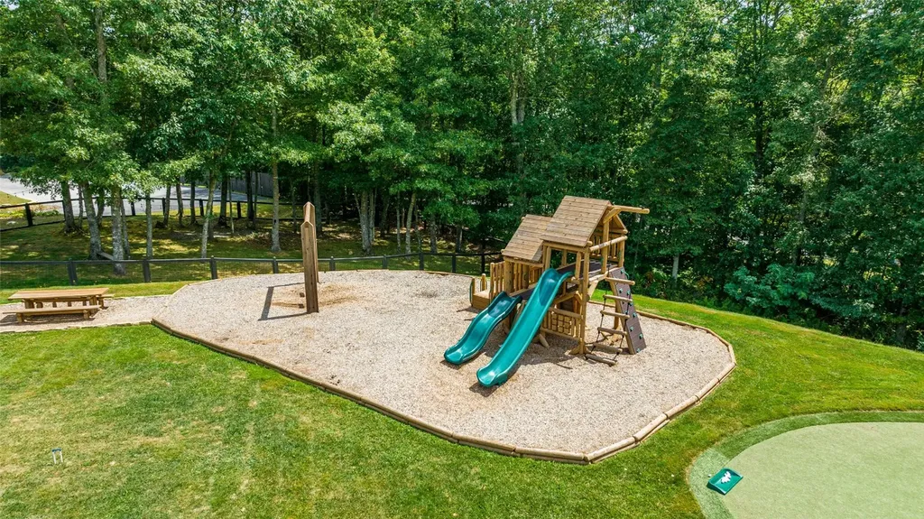 5 Flat Creek Drive Glenville NC 28736