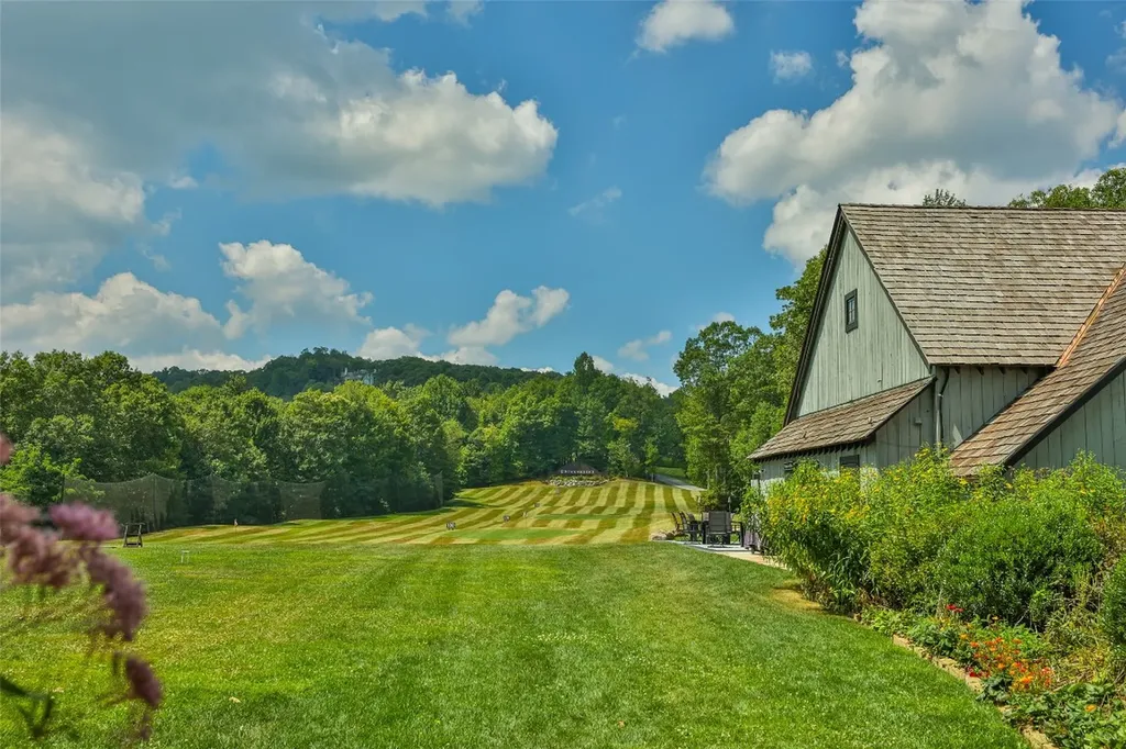 1 Flat Creek Drive Glenville NC 28736