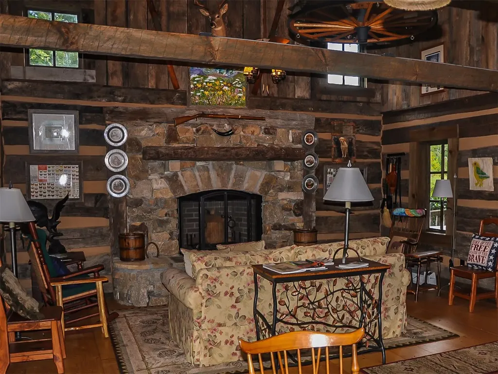 115 Wildflower Road Scaly Mountain NC 28775