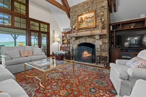 193 W View Way Highlands NC 28741