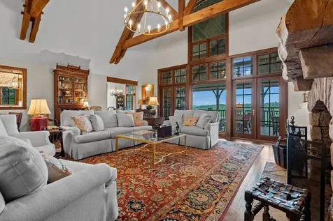 193 W View Way Highlands NC 28741