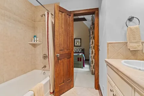 193 W View Way Highlands NC 28741