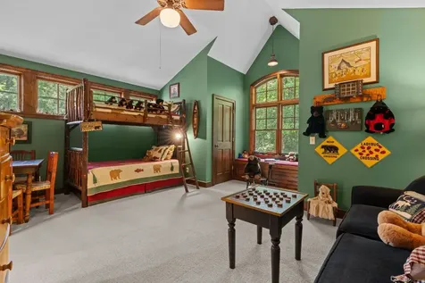 193 W View Way Highlands NC 28741