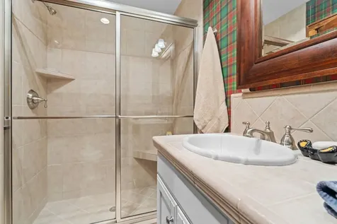 193 W View Way Highlands NC 28741