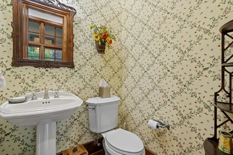 193 W View Way Highlands NC 28741