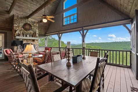 193 W View Way Highlands NC 28741