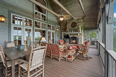 193 W View Way Highlands NC 28741