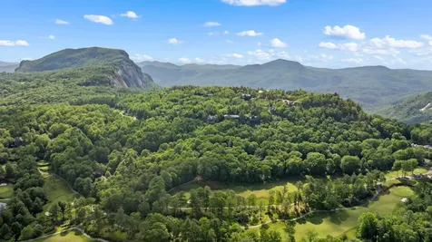 193 W View Way Highlands NC 28741