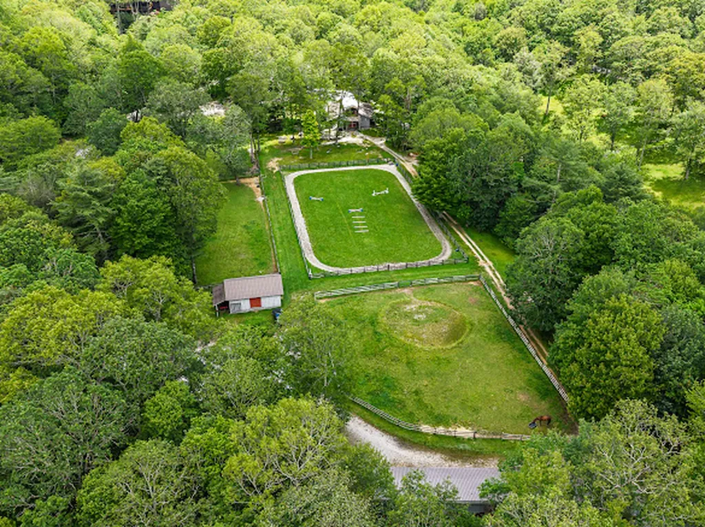 11 Feldspar Lane Sapphire NC 28774