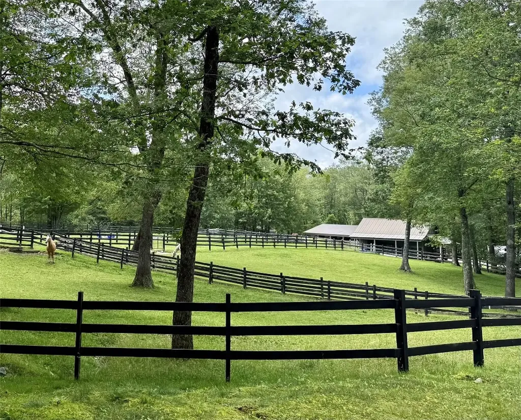 11 Feldspar Lane Sapphire NC 28774