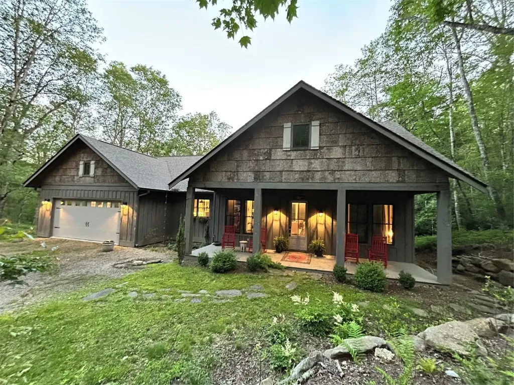 11 Feldspar Lane Sapphire NC 28774