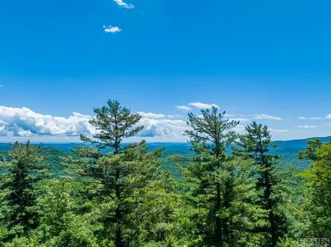 2266 S 4th Street Highlands NC 28741