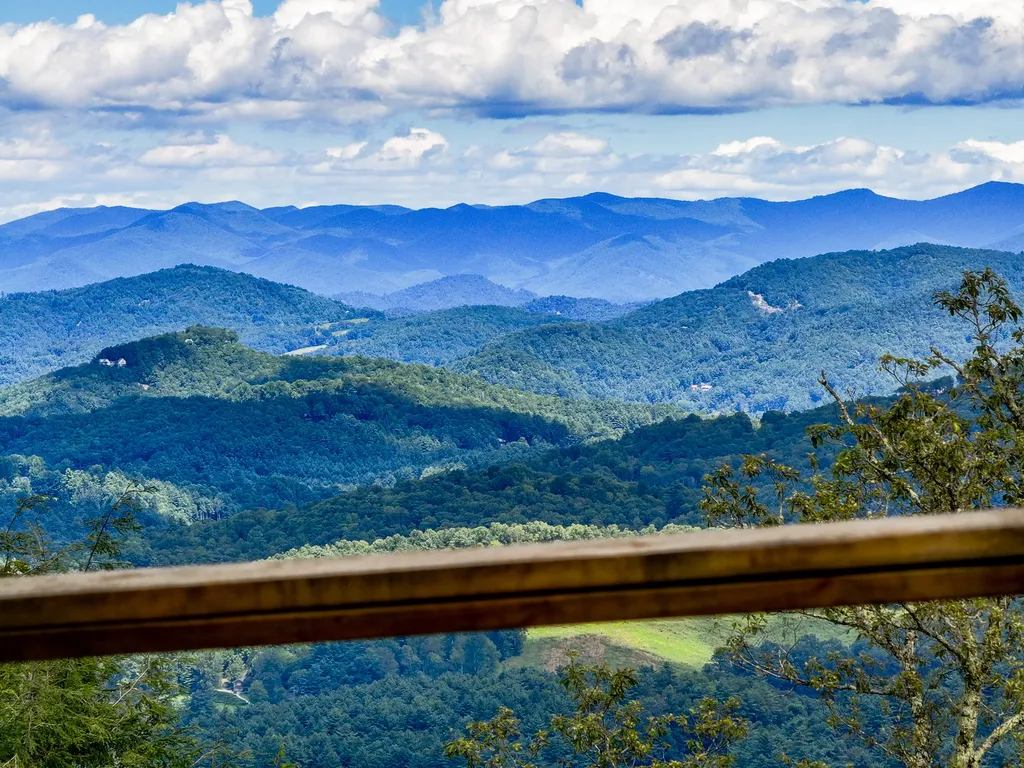 55 Eagle Crest Trail Cashiers NC 28717