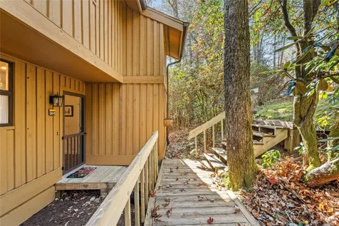38 Lonely Mountain Drive Sapphire NC 28774