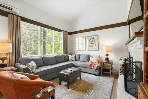 38 Lonely Mountain Drive Sapphire NC 28774